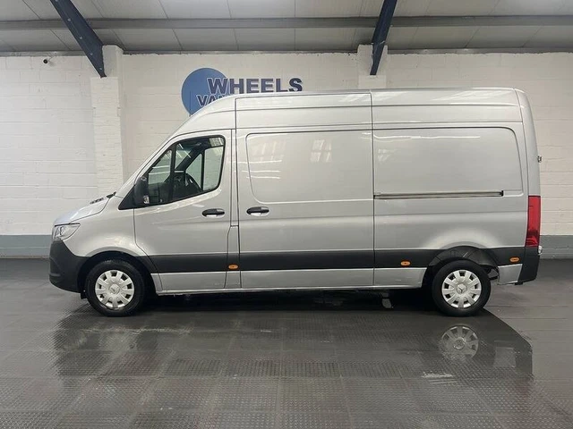 2023 MERCEDES-BENZ SPRINTER 2.0 315 CDI Premium Panel Van 5dr Diesel ...