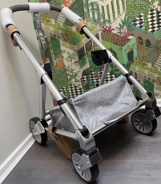 ️ Mamas & Papas URBO2 URBO CHROM GRAU CHASSIS Räder Bremsen Griff Korb NEU 2