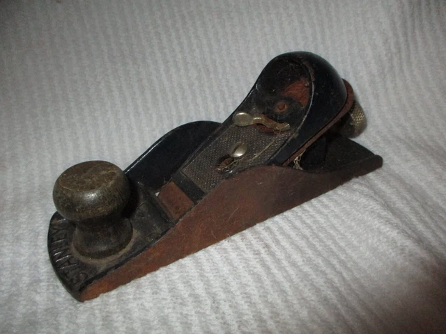 VINTAGE STANLEY NO. 220 BLOCK PLANE w/Wooden Twist-On Knob ~ NEEDS RESTORATION