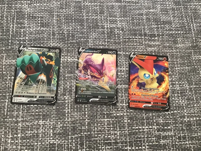 3 Awesome Pokémon V Cards Lot – Ultra Rare & Multi-Color Holos – NM Condition, Extended Art, Perfect Gift For Kids!