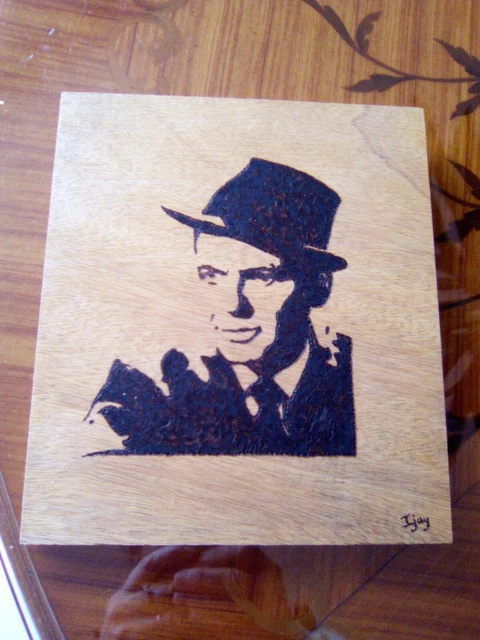 Décoration Murale En Bois - Loup Et Montagne - Silhouette Noire - 50.7x27cm