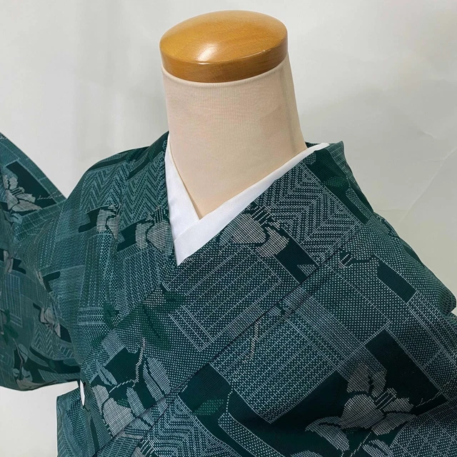 VINTAGE Japanese Kimono Oshima Tsumugi Silk Casual Wear Haori green G-556