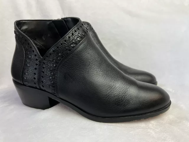 VINCE CAMUTO ANKLE Boots Black Leather Women's Size 9M / 40 Zipper ...
