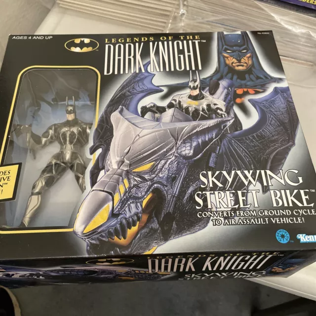 Batman Legends of the Dark Knight Skywing Street Bike & Figure Kenner 1996 NIB