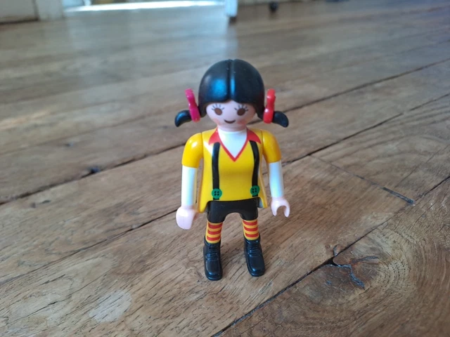 Lot Figurines Playmobil – Père Noël, Mère Noël Et Fifi Brindacier – Occasion