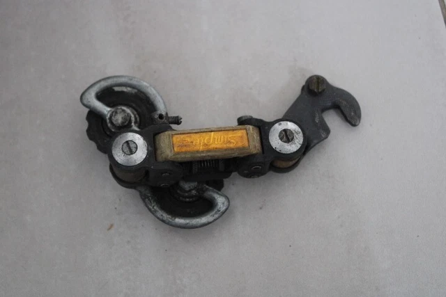 Dérailleur arrière SIMPLEX Peugeot modèle SX810 pour vélo vintage 1970s France • EUR 47,90 Dérailleur arrière SIMPLEX Peugeot modèle SX810 pour vélo vintage 1970s France • EUR 47,90