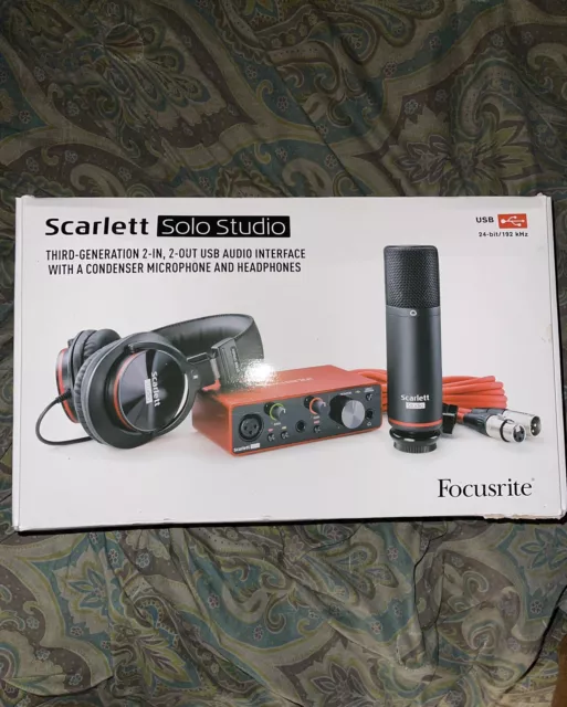 Focusrite SCARLETT SOLO 3rd Gen 192kHz USB Audio Interface Bundle
