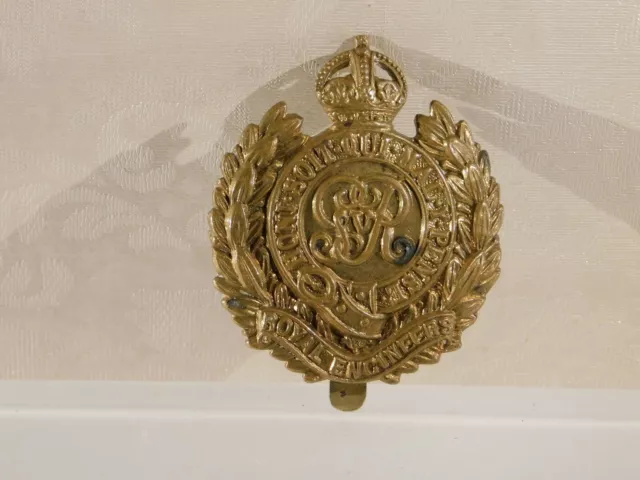 The Royal Engineers “Economy” “Extruded” WW1 British Army Military Cap Badge