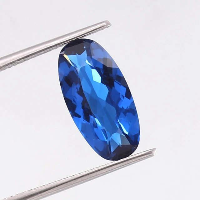 AAA Naturel Ceylan Bleuet Bleu Spinelle Ovale Desseré Gemme Coupe 3.90 CT