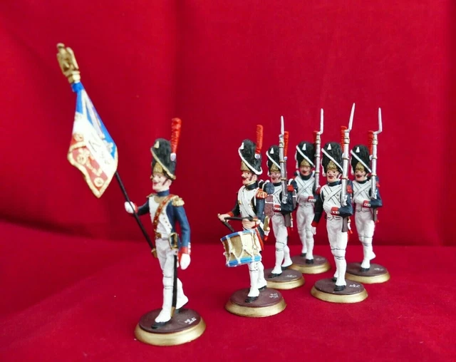CPA ANCIENNE - 1er empire - Grenadier de la garde à pied Régiment