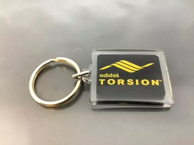 Vintage Promo Keyring ADIDAS TORSION Keychain Ancien Porte-Clés Promotionnel