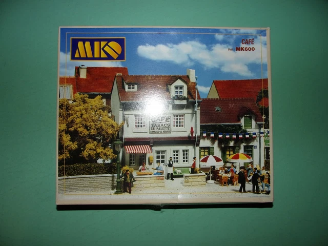 Lot Meubles Poupées MKD Réf 650 – Ancienne Fabrique De Meubles En Plastique