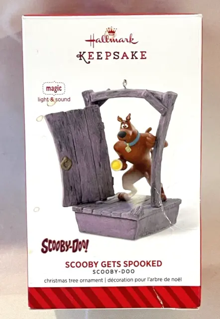 2014 Hallmark Keepsake Ornament Scooby Doo Scooby Gets Spooked Light & Sound Box