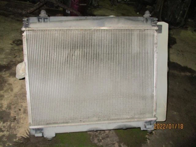 TOYOTA Vitz 2005 DBA-KSP90 Radiatore [usato] [PA69840412]