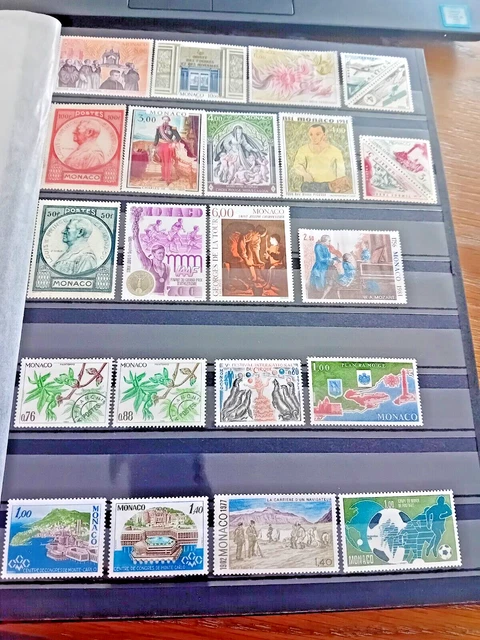 Lot de 21 timbres Monaco (Lot 23) - Non oblitérés mais sans gomme Etat Correct