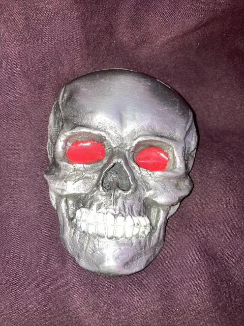 Beltbuckle Skull W/enamel Eyes & Teeth By Siskiyow 1993