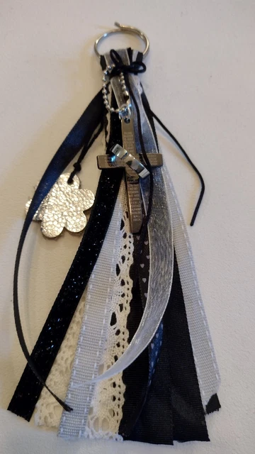 Bijou De Sac Porte Clés, Fait Main, Modèle Unique, rubans, dentelle, cuir, croix