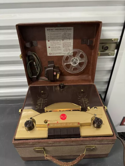 RCA PUSH• BUTTON TAPE RECORDER Model No. SRT-301 W/ Microphone