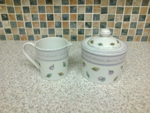 Marks & Spencer M&S Berries & Leaves Design Milk Jug & Sugar Bowl With Lid
