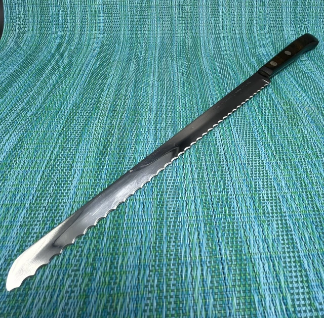 Ekco Flint VTG Arrowhead Stainless Vanadium USA Serrated Bread Knife 9.5” Blade