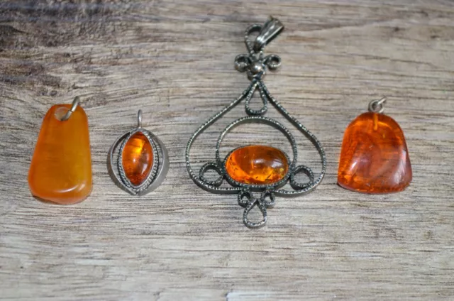 Antique Natural Baltic Amber 4 Pendants Stone Cognac 8,8g