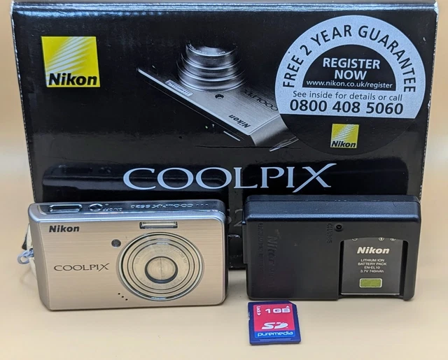 Nikon Coolpix S520 NIKON COOLPIX S520 Digital Camera Boxed