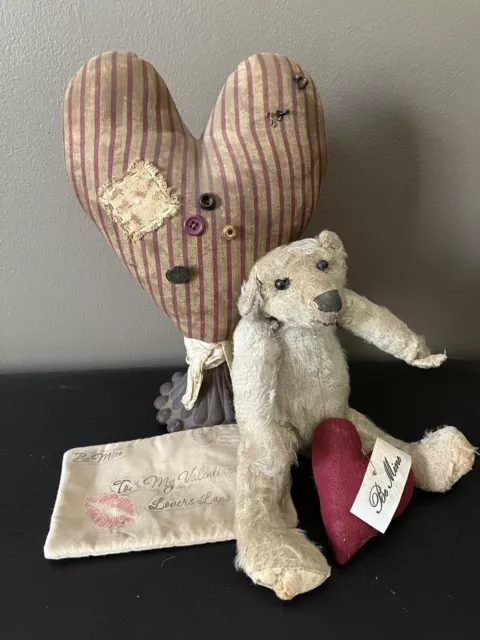 ANTIQUE BEAR/Valentine/Primitive/Farmhouse/Hearts/Romantic Bliss Valentines Day