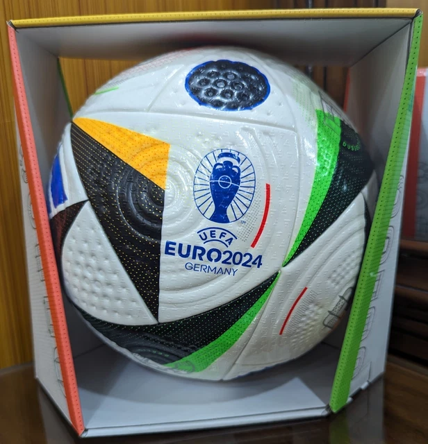 EURO 2024 OFFICIAL Match Ball Adidas Fussballliebe 100 Genuine