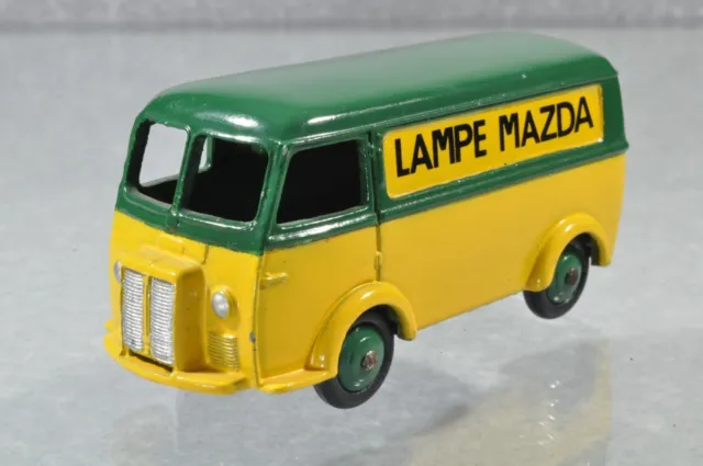 AB511 Dinky Toys France #25B Peugeot D3A Camionnette "LAMPE MAZDA" R/-
