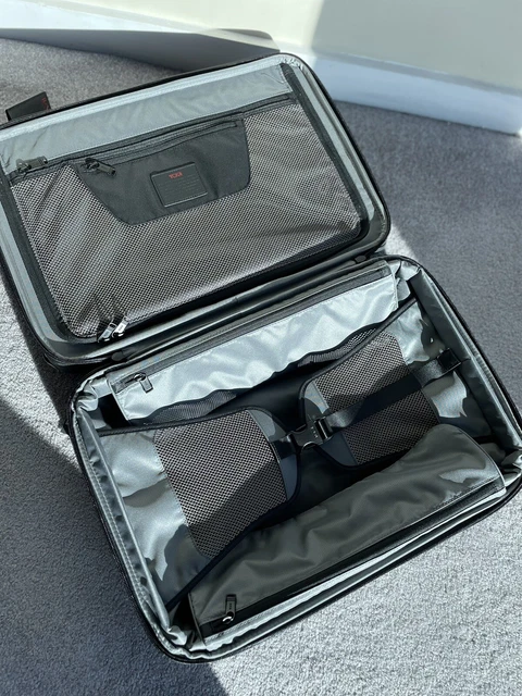 Brand NEW Tumi Alpha 3 Expandable 4 Wheeled Carry-On Black 117154-1041 9