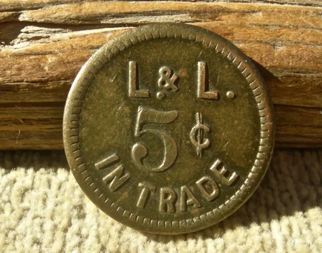 1913 YERINGTON NEVADA NV (VT RR LYON CO) "L  & L" BAR SALOON 5c VAR BRASS TOKEN