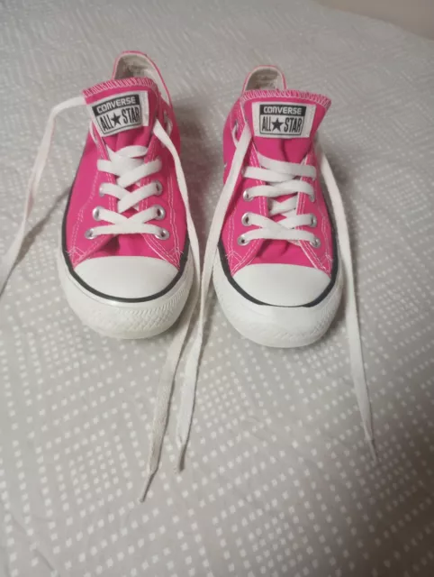 Converse Chuck Taylor All Star Lace Up Shoe Youth Girls Size 5  Pink 137838F