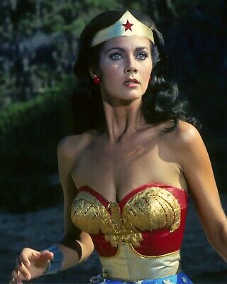 LYNDA CARTER Wonder Woman 8x10 Celebrity Photo Photograph