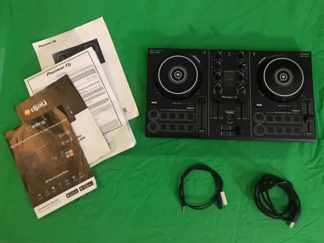 Pioneer DDJ-200 Smart Double Deck Tabletop DJ Controller (USB) - FREEPOST In Aus