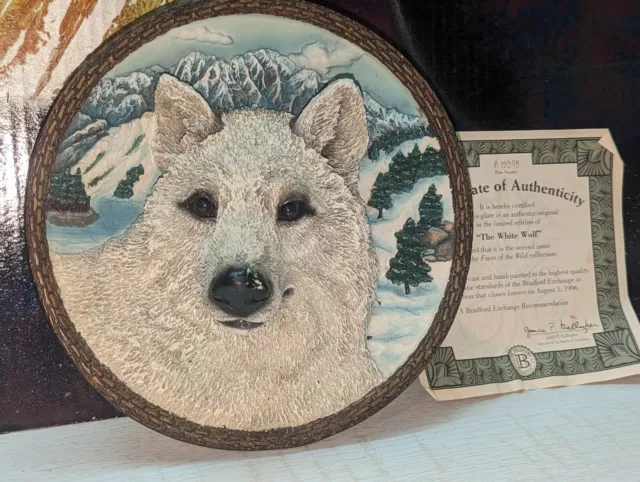 1995 Bradford Exchange 8" The White Wolf Faces Of The Wild 3D Collector Plate