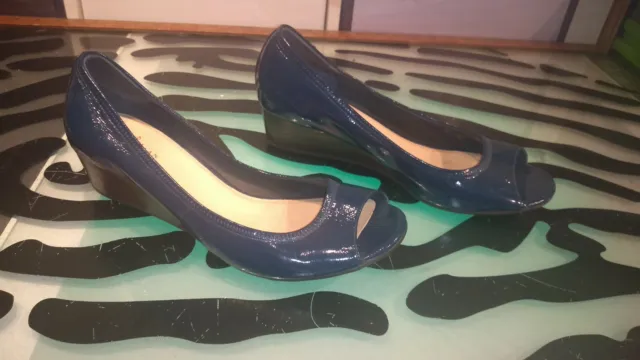 Cole Haan Low Wedge Heels Good Condition Blue Leather Womens Size 9 Air