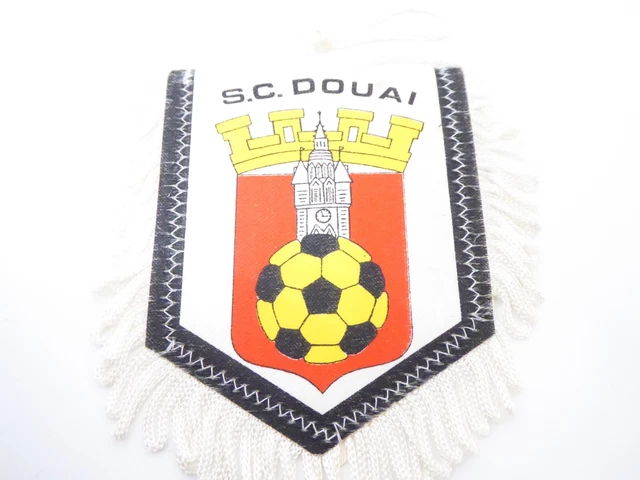 FANION / PENNANT - FOOTBALL - LOGO - 9 CM X 11 Cm - CS SEDAN ARDENNES