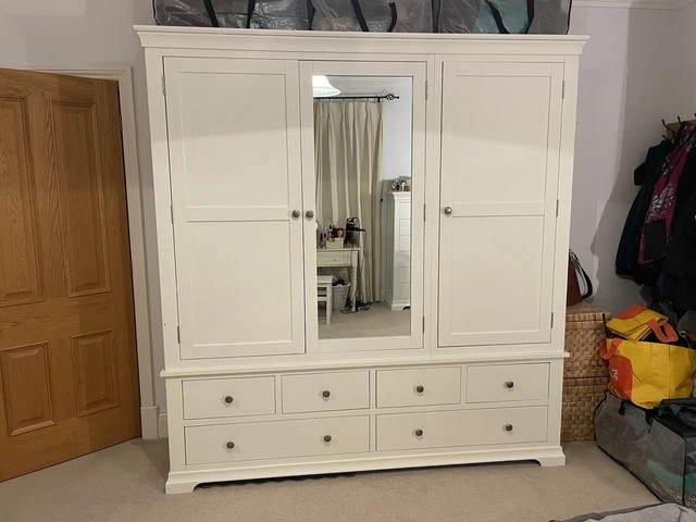 Cotswold store company wardrobe