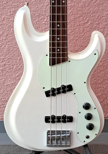 Electric Guitar Aria The Ventures Mosrite Model VCM Junior