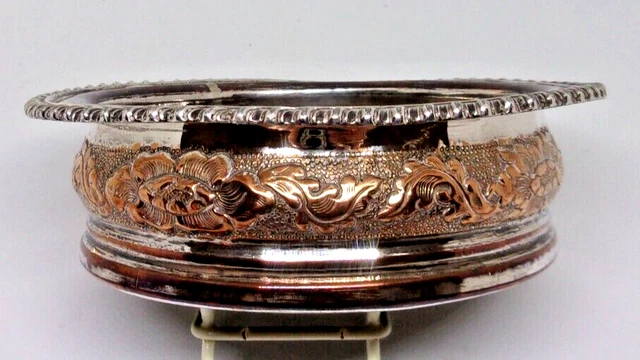 ANTIQUE SHEFFIELD SILVER PLATE WINE BOTTLE COASTER -  circa 1830  .