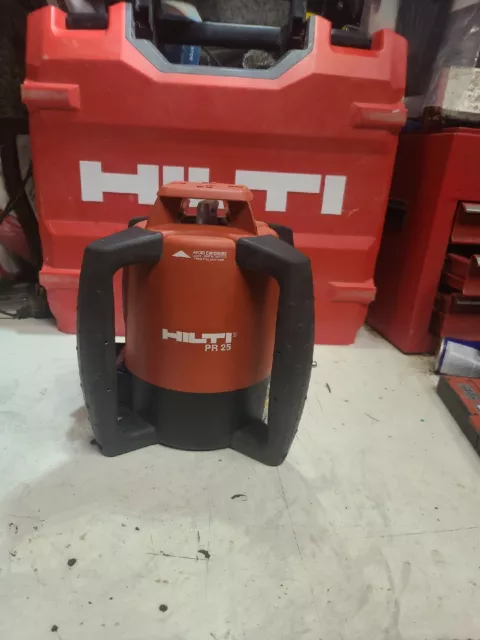 Hilti PR 25 IF Solo corpo di alimentazione a impulsi laser rotante. Hilti PR 25 IF Solo corpo di alimentazione a impulsi laser rotante.