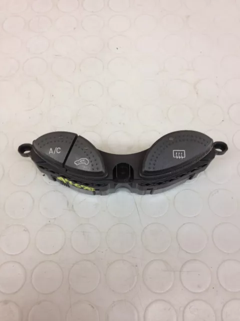 FORD Focus Sw 1.8 Commandes Boutons Allumage Climat Tableau de Bord YS4T19A945BA