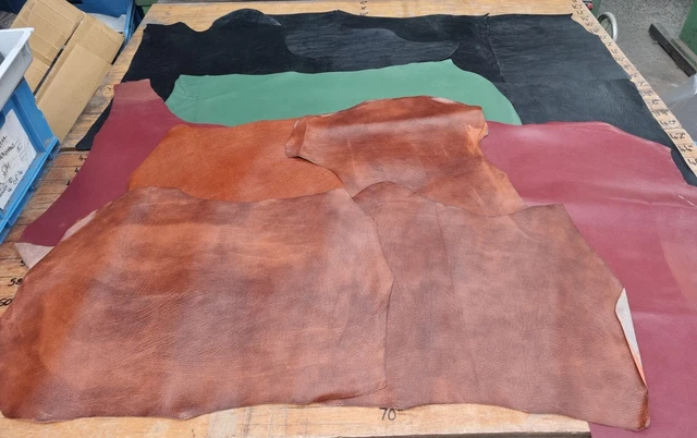 LOTE DE 12 PIELES/PIELES SURTIDOS colores, tipos, grosor y tamaños