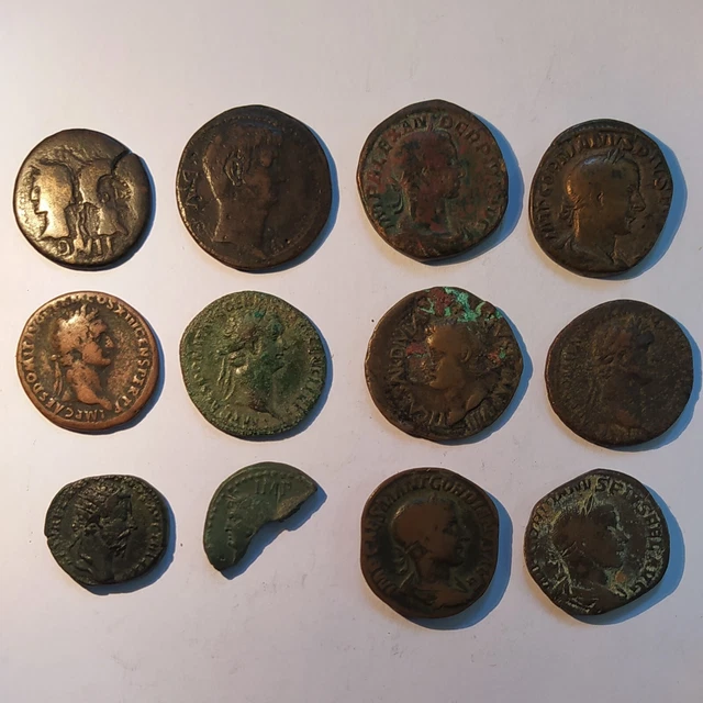 LOT de 12 BRONZES ROMAINS