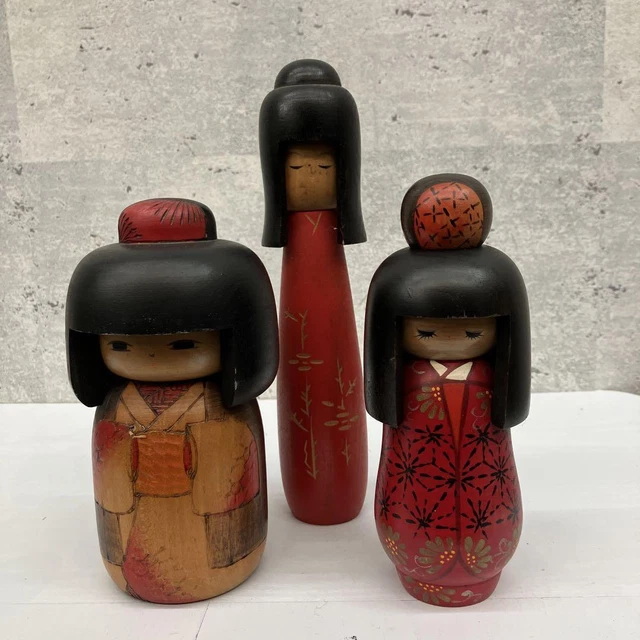 Showa Retro Wooden Kokeshi x3 Black Hair Bobbed Sisters Tomiko Fumio