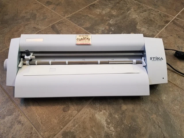 ROLAND SV-15 15" VINYL DESKTOP CUTTING MACHINE for parts, maybe not working