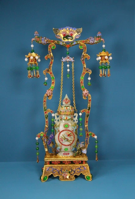 Chinese Exquisite Handmade Gilt Inlaid Hetian Jade Chain Bottle Bird