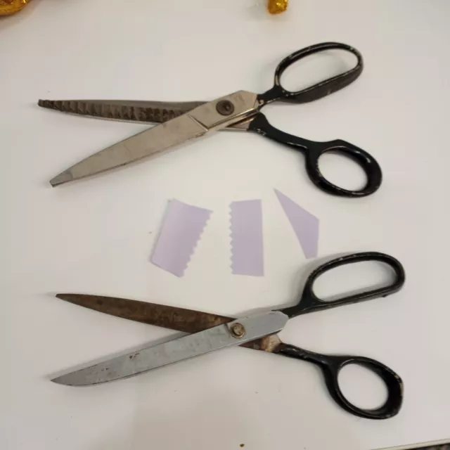 2 Pair Of Vintage Scissors Cutting Pinking Shears Sewing