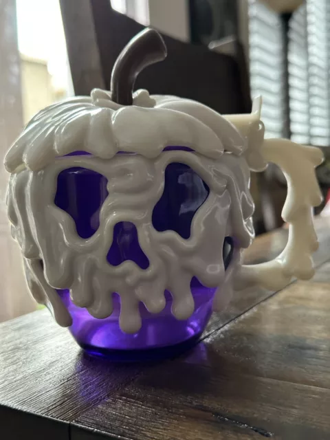 Disney Halloween Purple Poison Apple Stein Snow White Evil Queen Villain Mug Cup