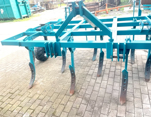 Mulchsaatgrubber 3m breit, 4 Balkig mit Wendescharen und Stützrädern %